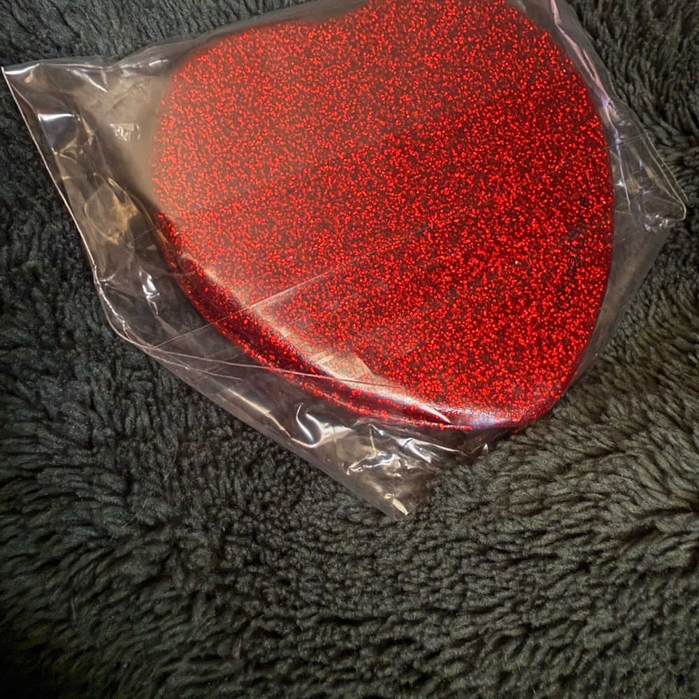 Coach Red Glitter Heart Compact Mirror 🆕 - Picture 7 of 9
